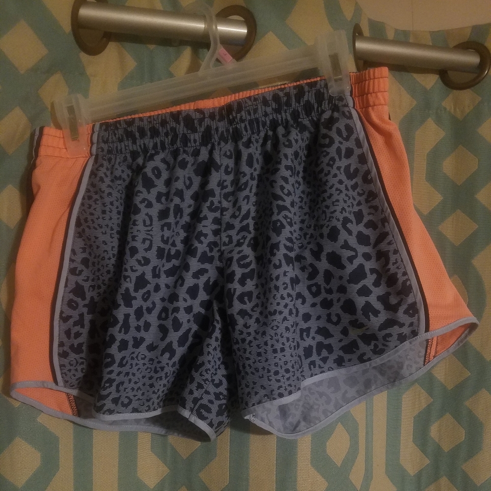 Womens Nike Dri Fit Shorts Size Medium